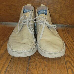 Clark's Canvas Shoe - Women's Desert Aerial